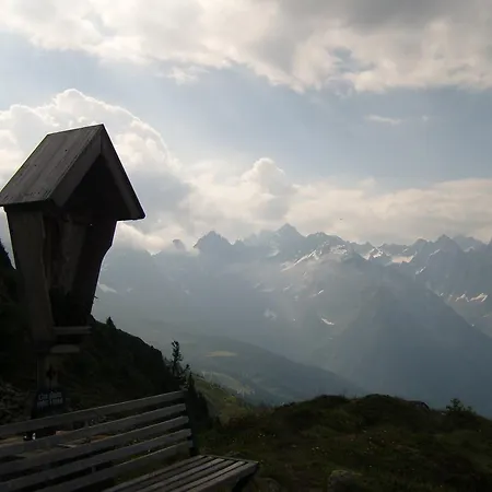 Urban Apartman Kauns